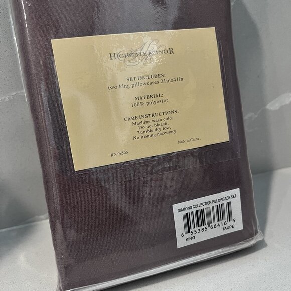 NWT Highgate Manor Set Of 2 King Pillowcases MicroFiber Taupe Diamond Collection - Picture 3 of 4